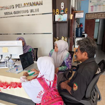 Pemdes Gunung Ulin Hadirkan Layanan BPJS Online Guna Tangani Keluhan Warga Masyarakat