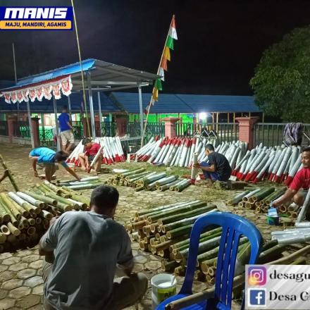 GOTONG ROYONG PERSIAPAN HUT RI